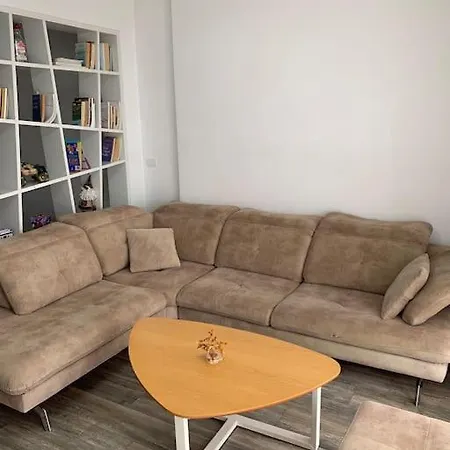 Serenity Apartment *